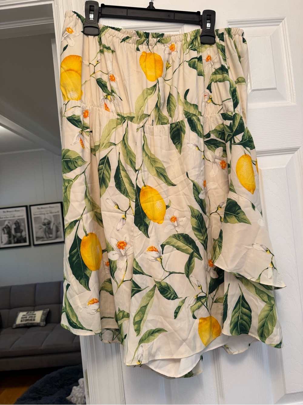 Express Cream Lemon-Print Ruffled Romper - Picture 3 of 4